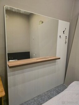 2× nástenný panel so zrkadlom, policou a vešiakmi – 180×200