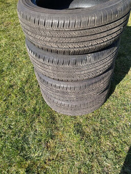 nove pneumatiky, gumy 215.55. r17 maxxis bravo m+s