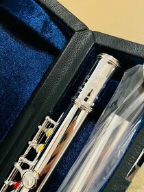Predám novú priečnu flauta - nová priečna flauta, celá postr