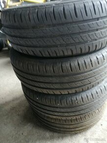 Predám málo používané pneu 195/65 R15