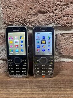 Nokia E52 manažérska klasika