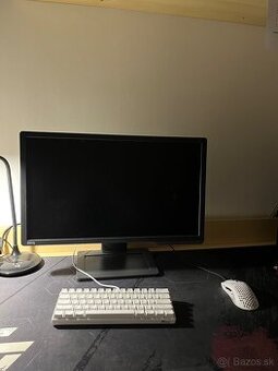Predám herný počítač s monitorom