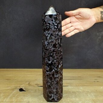 Predám Merlinit obelisk 2300g - 1