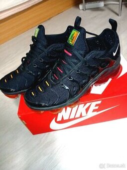 Botasky nike