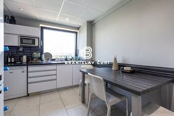 NA PRENÁJOM KANCELÁRSKE PRIESTORY NA MAGNEZITÁRSKEJ ULICI
