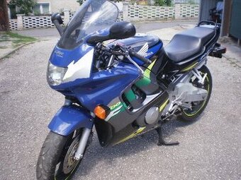 Honda CBR 600 f