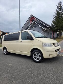 Volkswagen Transporter Caravelle 2.5TDI