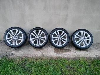 Elektróny 225/45/R17