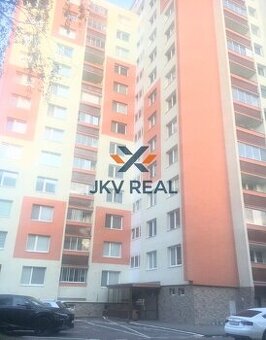 Bývanie s výhľadom – priestranný 3-izbový byt na skvelej adr
