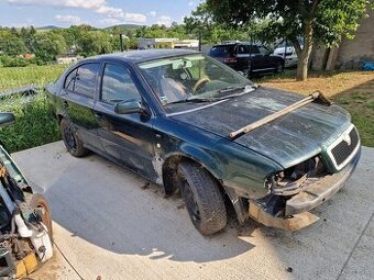 Octavia 1 66kw motor poprípade v celku čiastočne rozobrata