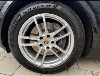 Porsche Cayenne , zimná sada 20