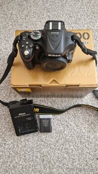 Nikon D5200