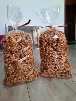 Vlašské orechy 12eu/kg
