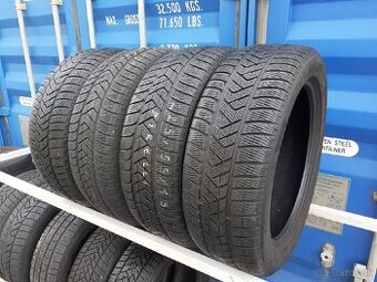 Zimné pneumatiky 225/55R19 Pirelli