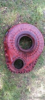 Buldozér T100 a Stalinec - náhradný diel  "ZELVA"