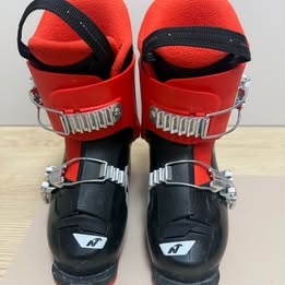 Juniorské lyžiarky NORDICA Veľkosť EU 28,5