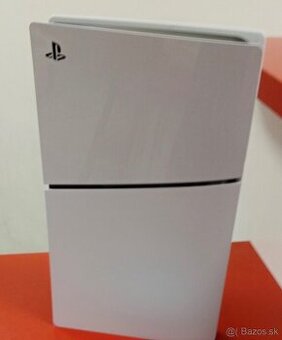 Predám hernú konzolu PS5 825GB SSD White Minimálne Známky