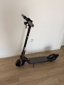 Predám elektrickú kolobežku Segway Ninebot