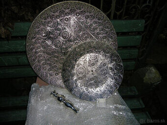 Poschodový filigránsky etažér veľký