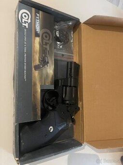 Zbraň CO2 PYTHON 357 COLT - nový