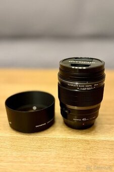 Objektív Olympus M. Zuiko Digital ED 45mm f/1.2 PRO