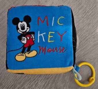 Plyšová závesná hrkálka (kocka) Mickey Mouse