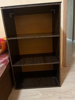 Vintage poličková skrinka