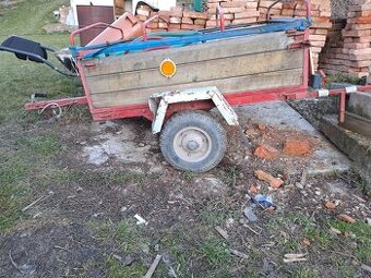 Predam privesny vozik