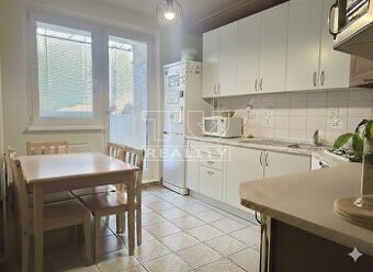 Rezervovany- na predaj 3 izbový byt - sídlisko Zapotôčky...