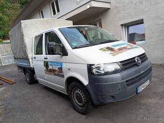 Volkswagen Transporter valník s plachtou