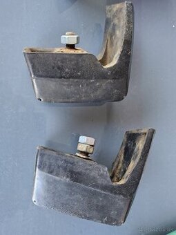 DORAZY nárazníku SKODA 100/110R