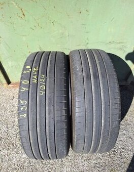 235/40 R20 Hankook