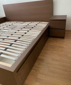 Ikea Malm postel 180x200cm s roštami a matracom