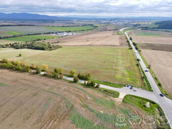 BOSEN | Na predaj investičný pozemok 27 100 m2 pri obci Deže