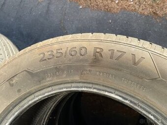 235/60 R17 Barum Bravuris 5