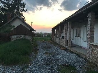Vidiecka chalupa s veľkým pozemkom 20min od Košíc (Maďarsko)
