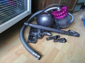 Dyson DC 52