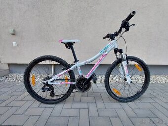 Dievčenský bicykl