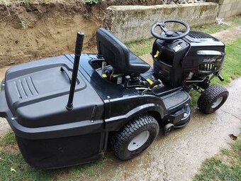 Predám záhradný traktor - 1
