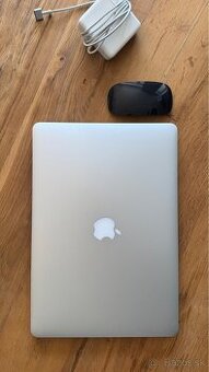 Macbook Pro 15inch, 2015 + apple mouse2