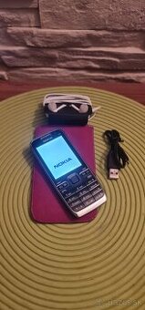Nokia E 52