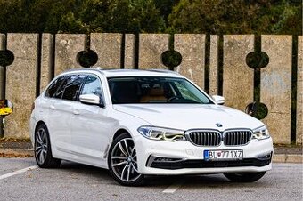BMW 540i xDrive 250kW / TOP STAV / Panoráma / HeadUp /