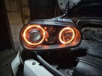 VW Golf IV, Angel eyes