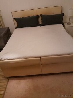 BOXSPRING POSTEĽ