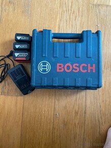 Bosch 14.4V baterie, nabijacka a kufrik