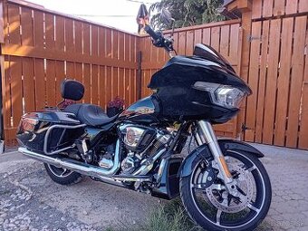 Harley  Davidson - Road  Glide