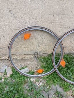 Predam Predne a Zadne kolečka na bicykel Favorit