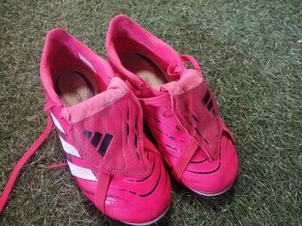 Detské kopačky Adidas predator veľkosť 33...