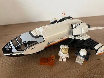 Lego vesmírna raketa