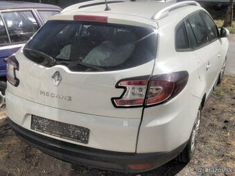 Renault Megane Grandtour III 1.6 2010 predám DVERE, NÁRAZNÍK